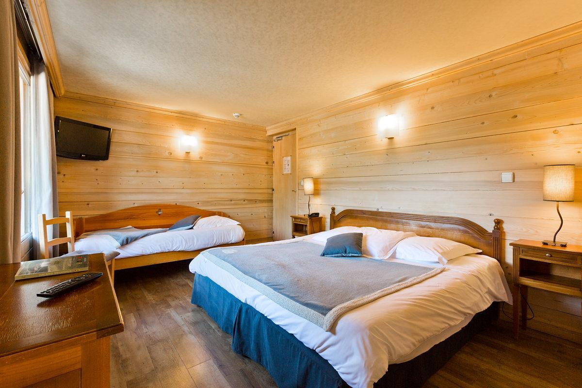 Hotel La Montagne Ла-Клюсаз Экстерьер фото