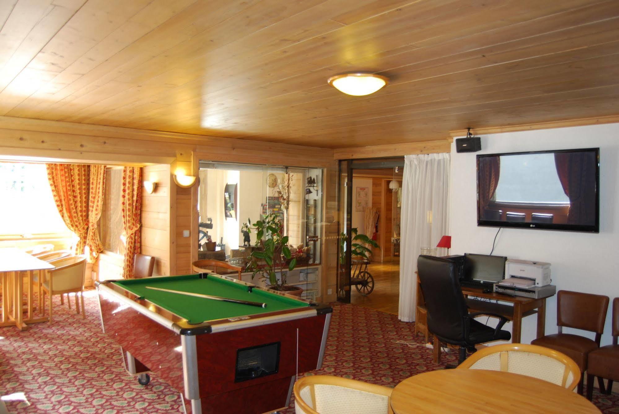 Hotel La Montagne Ла-Клюсаз Экстерьер фото